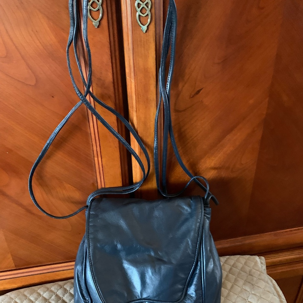Handbag - Picture 2 of 4